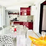 Global Immo 5060 Casa Petite Holiday home *