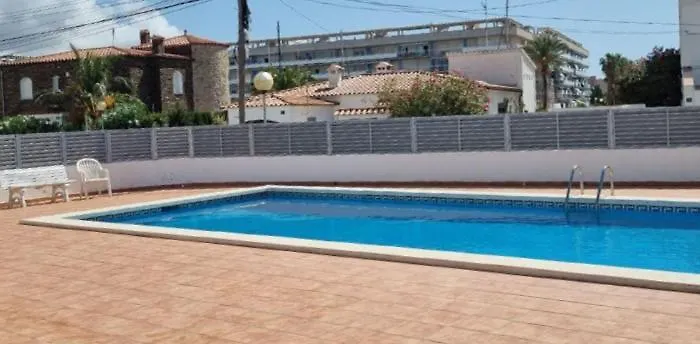 Global Immo 5060 Casa Petite בית נופש *